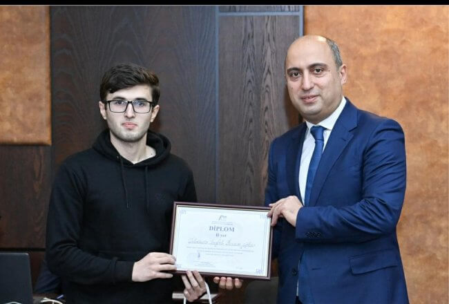 Bakı Mühəndislik Universitetinin (BMU) tələbəsi Ümummilli Lider Heydər Əliyevin anadan olmasının 100-cü ildönümünə həsr edilən “Statistik Olimpiada”nın qalibləri sırasında yer alıb.