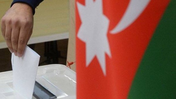 Prezidentliyə namizəd olmaq üçün müraciətlərin sayı 15-ə çatıb