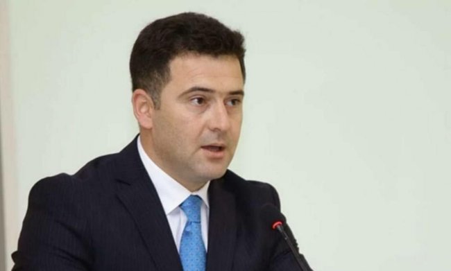 Quba-Xaçmaz Regional Təhsil İdarəsinin sabiq müdiri Rüfət Hacıyev həbs edilib.