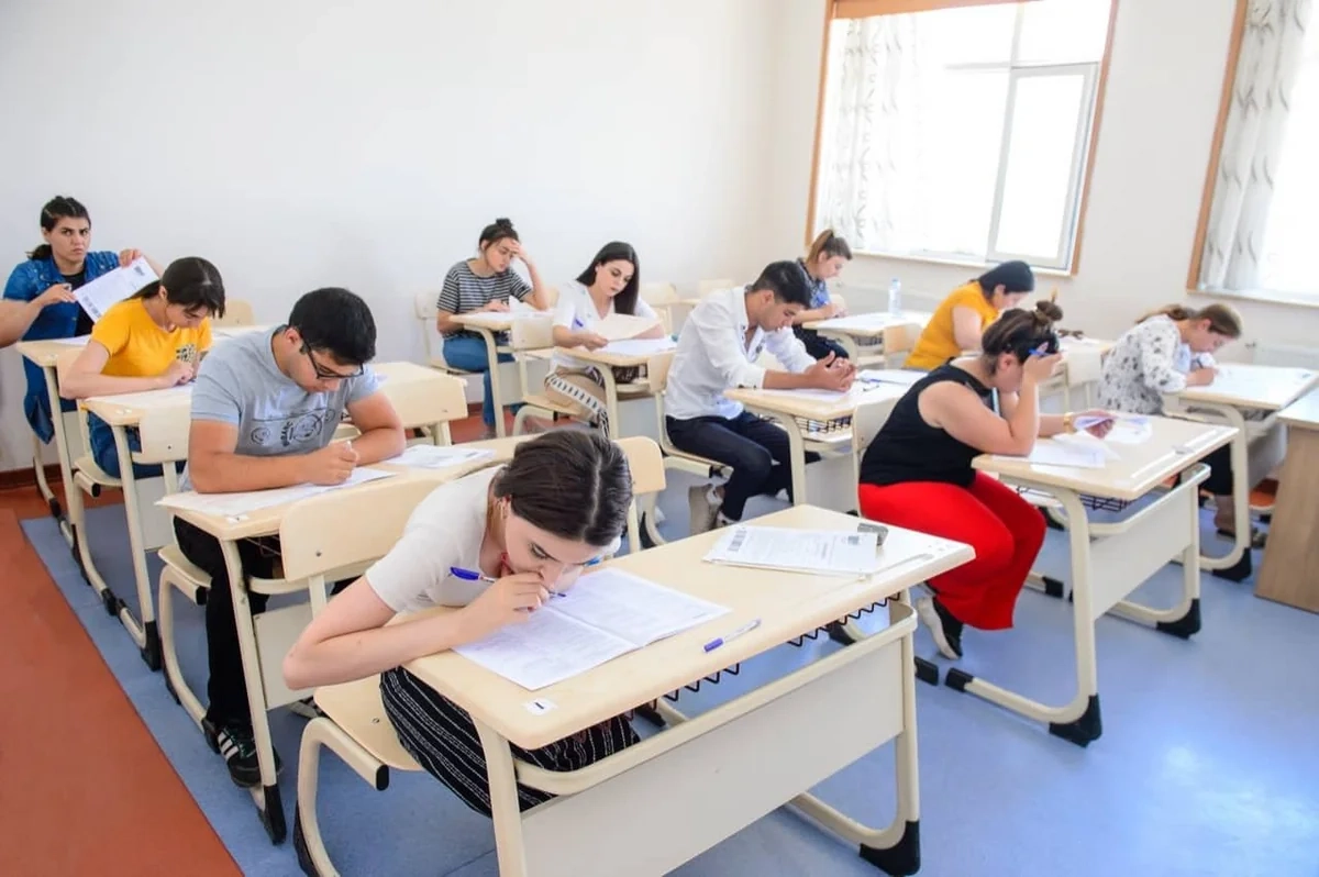 Bazar günü 51 mindən çox abituriyent üçün qəbul imtahanı keçiriləcək